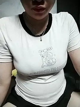 Snapshot of Girl_lovebaby chatting on 06/05/26, 07:03 Girl lovebaby online show from 06/05/26, 07:03