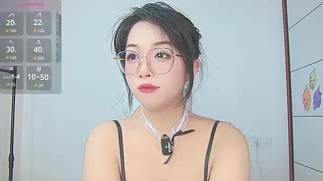 Snapshot of xiaoyu5 chatting on 05/06/26, 12:10 xiaoyu5 online show from 05/06/26, 12:10