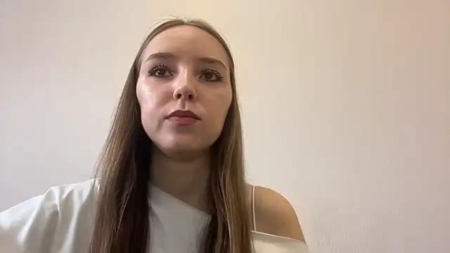 QueenBalensiefen online show from 05/06/26, 03:46