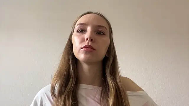 QueenBalensiefen online show from 05/12/26, 03:47