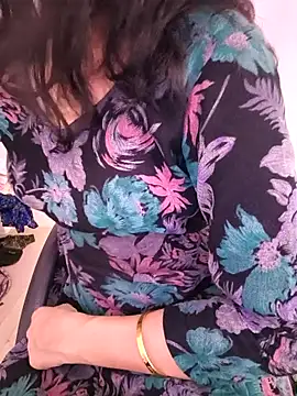 zoya baby  online show from 05/18/26, 07:03