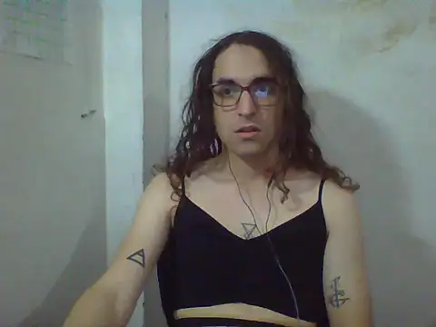 LaCuerva online show from 05/28/26, 05:32