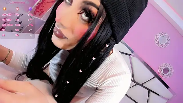 Snapshot of Lexxy_Mattell chatting on 05/15/26, 05:14 Lexxy Mattell online show from 05/15/26, 05:14