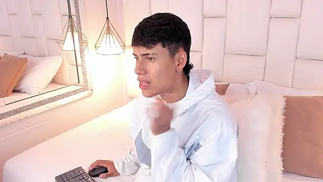 JacobFerrer online show from 06/18/26, 05:39