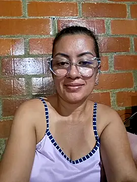 Snapshot of Eva_rossel chatting on 05/09/26, 11:32 Eva rossel online show from 05/09/26, 11:32