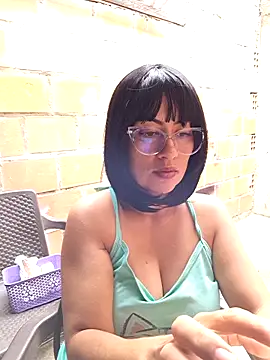 Snapshot of Eva_rossel chatting on 05/11/26, 02:45 Eva rossel online show from 05/11/26, 02:45