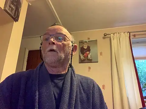 Moonraker64 online show from 05/19/26, 05:14