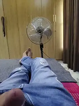 Snapshot of santhoshkannadaboy chatting on 05/22/26, 04:01 santhoshkannadaboy online show from 05/22/26, 04:01