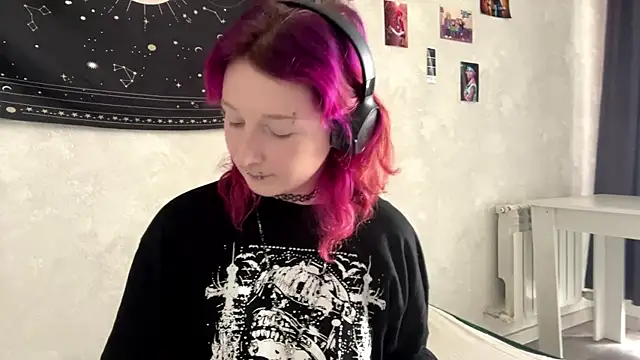 Playful Vi online show from 05/11/26, 07:25