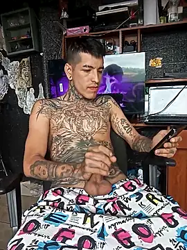 demoni0802 online show from 05/11/26, 04:04