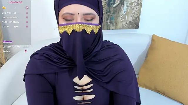 Snapshot of yasmin_dina chatting on 05/07/26, 01:38 yasmin dina online show from 05/07/26, 01:38