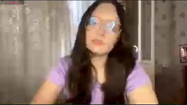 NessyRayy online show from 05/12/26, 08:22