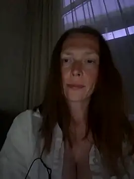 MillaSmileX online show from 05/31/26, 06:09