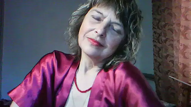 ElizabethGorden online show from 05/15/26, 03:02