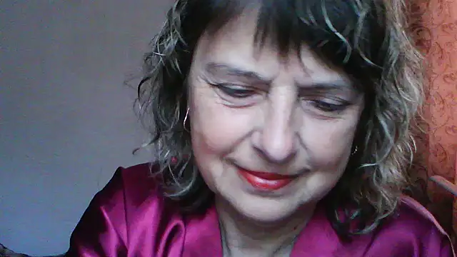 ElizabethGorden online show from 05/17/26, 04:32
