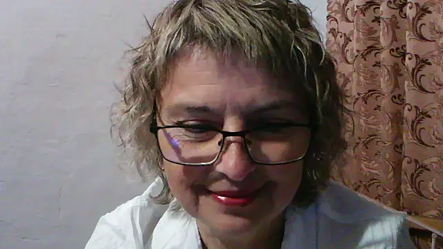ElizabethGorden online show from 06/17/26, 06:42