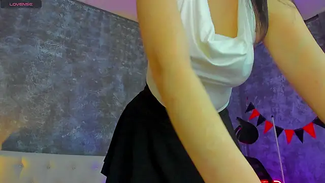 vanila girl online show from 05/07/26, 02:17
