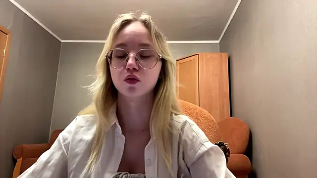 MableBelnap online show from 05/07/26, 06:46
