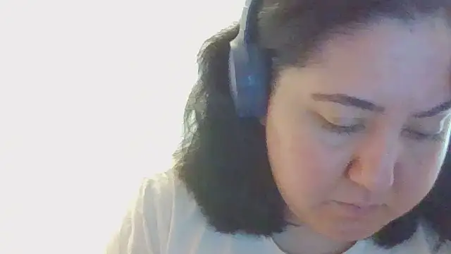 Snapshot of IsabellaJacobs chatting on 06/05/26, 09:15 IsabellaJacobs online show from 06/05/26, 09:15