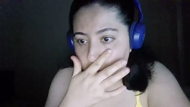Snapshot of IsabellaJacobs chatting on 06/18/26, 10:58 IsabellaJacobs online show from 06/18/26, 10:58