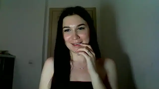 Katiee Foxi online show from 06/05/26, 07:08