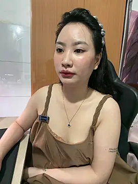 Bella439 online show from 05/13/26, 02:31