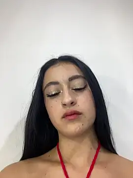 sol evanss  online show from 05/06/26, 03:02