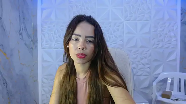 Snapshot of naomis_36 chatting on 05/11/26, 03:07 naomis 36 online show from 05/11/26, 03:07