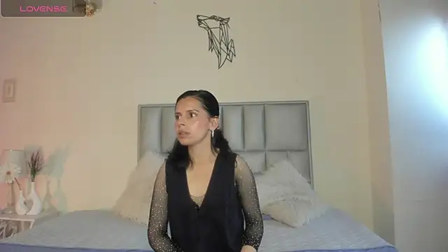 Snapshot of Shanttal_queen chatting on 05/07/26, 02:22 Shanttal queen online show from 05/07/26, 02:22