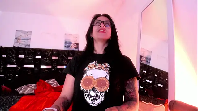 ZarayFeet online show from 06/24/26, 11:59