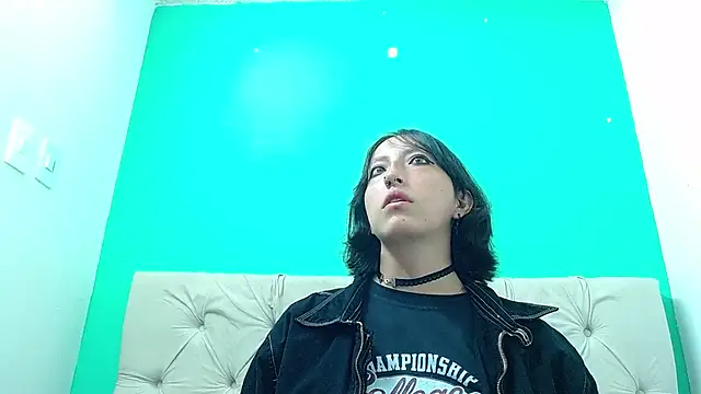 amoremerchmar online show from 06/15/26, 03:20