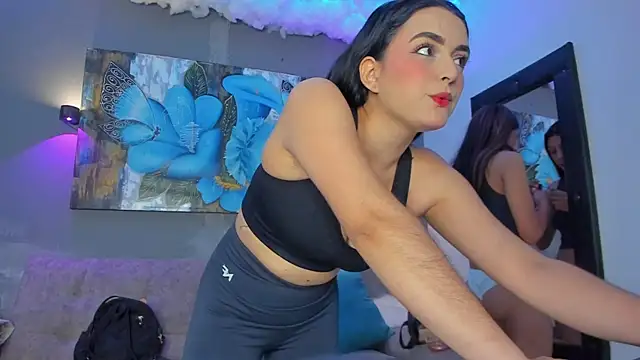 ElizabethAndEliana online show from 05/07/26, 12:21