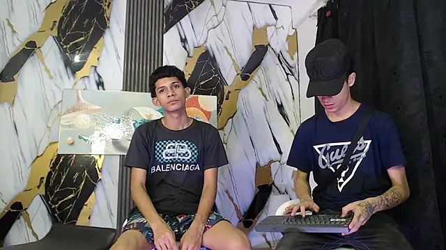 TWINKS BOYSX online show from 05/12/26, 01:47
