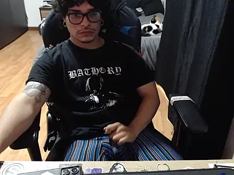 Snapshot of lilgothboy chatting on 05/15/26, 03:24 lilgothboy online show from 05/15/26, 03:24