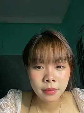 Snapshot of Cry_sexy chatting on 05/13/26, 02:58 Cry sexy online show from 05/13/26, 02:58