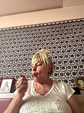 AnastasiaGrey777 online show from 06/05/26, 06:52