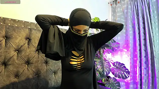 Anaan 01 online show from 06/25/26, 03:16