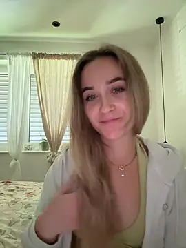 Snapshot of LillyStarr chatting on 07/01/26, 01:24 LillyStarr online show from 07/01/26, 01:24