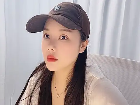 Snapshot of Qingqing19 chatting on 05/10/26, 01:33 Qingqing19 online show from 05/10/26, 01:33