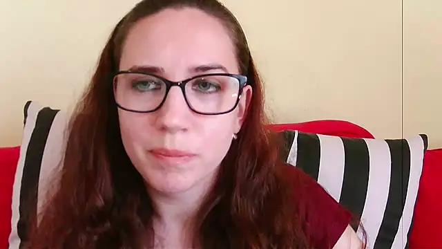 Snapshot of EmilyHotAngel chatting on 06/11/26, 01:20 EmilyHotAngel online show from 06/11/26, 01:20