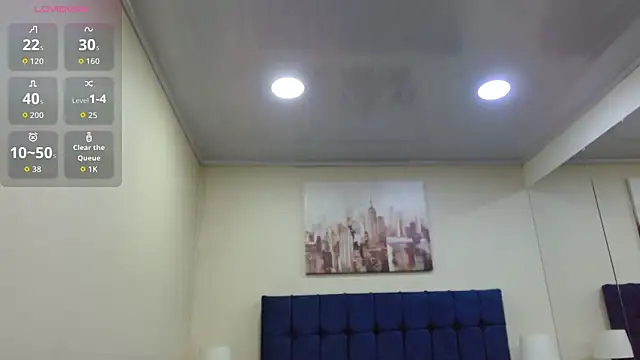 ValerieLyon  online show from 06/04/26, 06:25