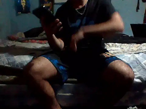 Snapshot of Martin106 chatting on 05/12/26, 01:47 Martin106 online show from 05/12/26, 01:47