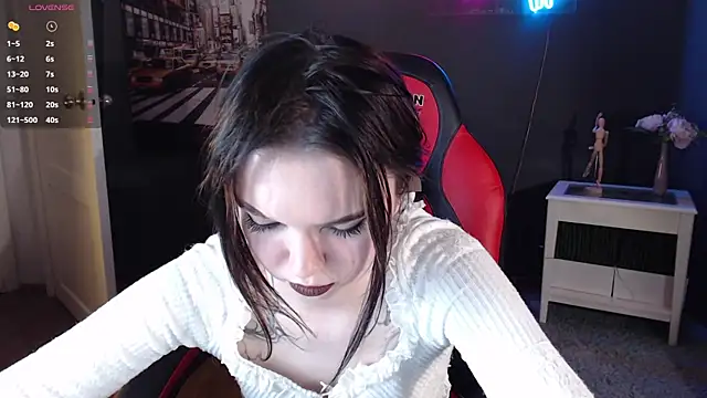Snapshot of Mia_Via chatting on 05/10/26, 06:24 Mia Via online show from 05/10/26, 06:24