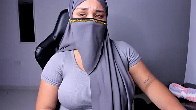 Salma farouk online show from 06/15/26, 04:47