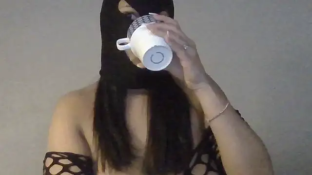 perlechaudasse online show from 05/06/26, 08:58