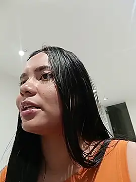 Eva-Apple online show from 05/09/26, 09:09