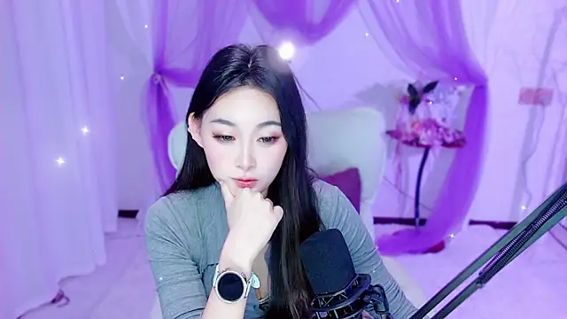 Tili Lucky online show from 05/12/26, 12:24