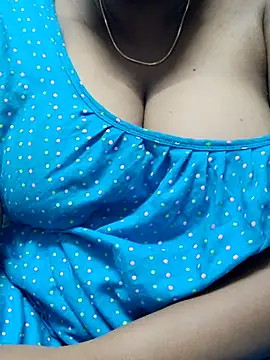 tamilkavitha123 online show from 05/13/26, 11:18