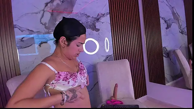 GabyHott  online show from 06/29/26, 01:56