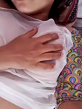 Snapshot of Komal_Bhabhi4u chatting on 07/24/26, 10:46 Komal Bhabhi4u online show from 07/24/26, 10:46